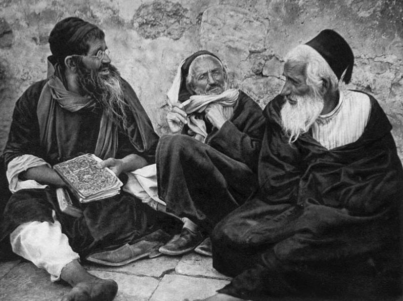 Old Jews in Jerusalem (ca. early 20th century)